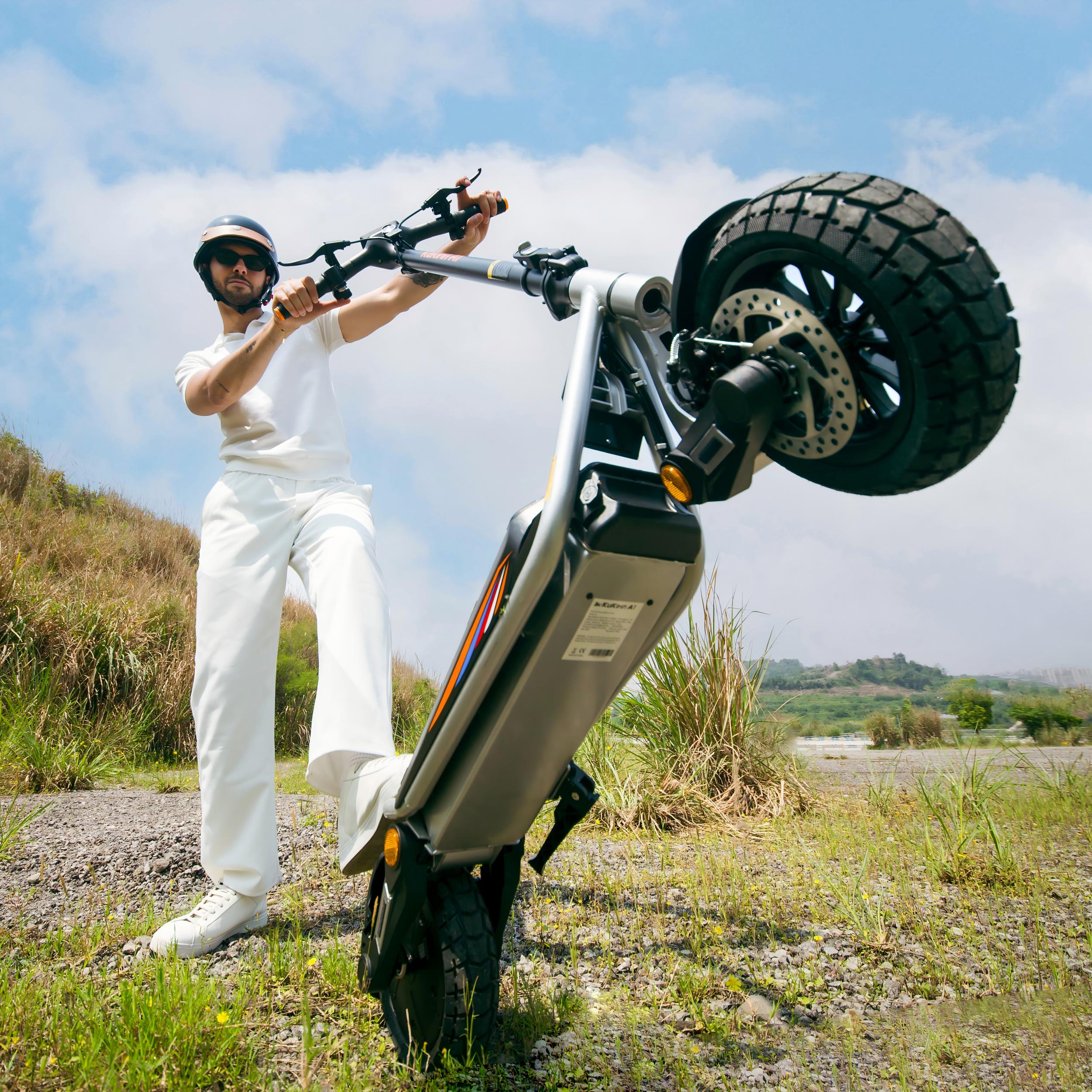 Kukirin A1 48V 13Ah Battery,800W Powerful Motor Electric Scooter Kukirin